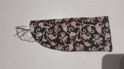 Quilted Floral Print Eyeglass Pouch | Soft Protective Case | Casual Everyday Use