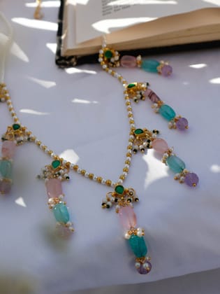 Tarannum Pastel Kundan Necklace-Multicolored