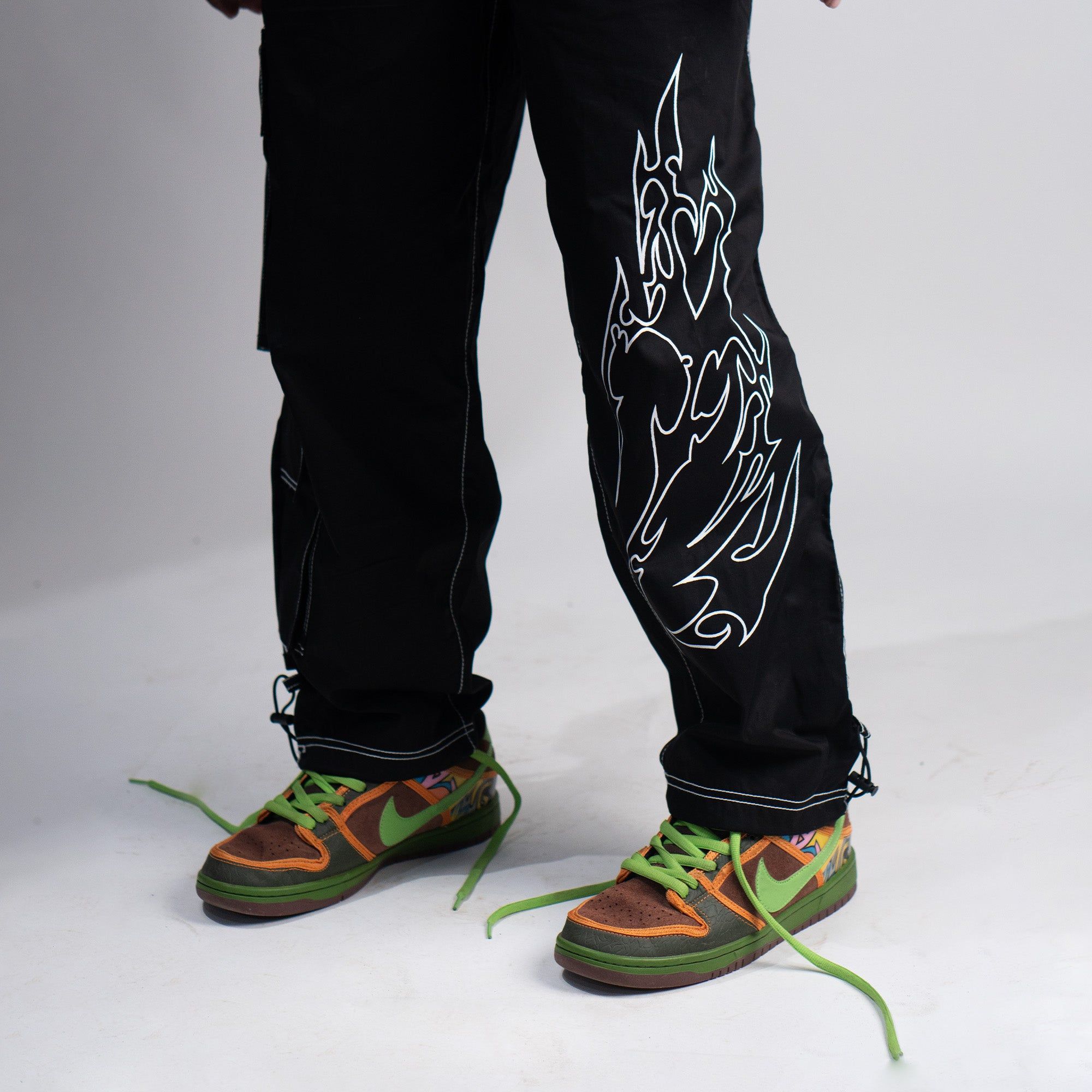 AIRSTRIKE CARGO V1 / BLACK-M