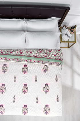 Guldasta E Shaheena Cotton Muslin Quilt-Single - 60 x 90 in / Pink / Pink
