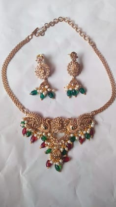 Sparkling Silver Necklace Set