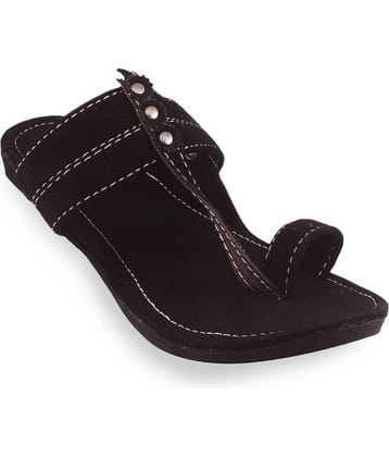 Apratim - Black Men's Kolhapuris