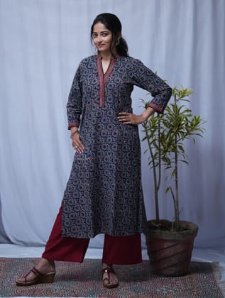 Rivaaj Ethnic Dipa Kurta (Size M) | Blue Cotton Ajrakh Print | Straight Fit | V-Neck Mandarin Collar | Artisan Crafted