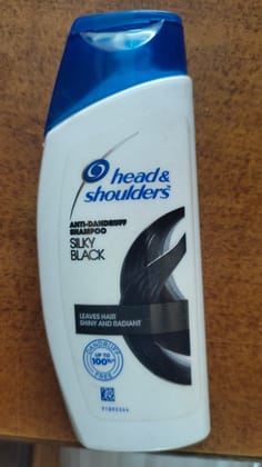 Head & shoulder anti dandruff shampoo silky black Head & shoulder anti dandruff shampoo silky black