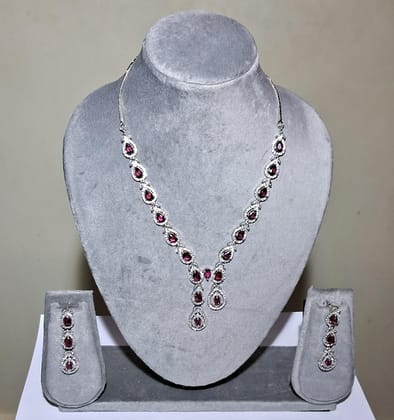 NECKLACE AD