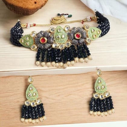 Black Gold-Plated Enameled Kundan Jewelry Set
