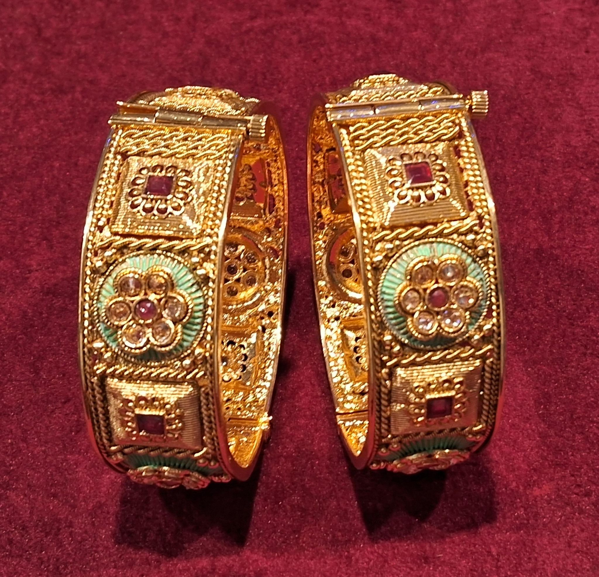 BANGLES GP-2.4