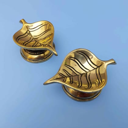 Brass Peepal Leaf Diya Pair - 1.5 inch Height | Natural Elegance and Light Brass Peepal Leaf Diya Pair - 1.5 inch Height | Natural Elegance and Light