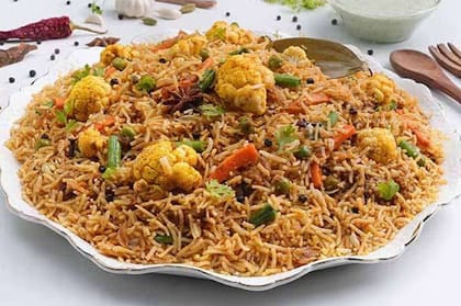 Hyderabadi Veg Biryani Serves 4