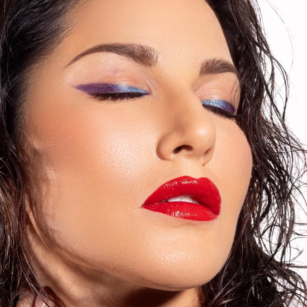 STARSTRUCK BY SUNNY LEONE Colored Eyeliner Pencil