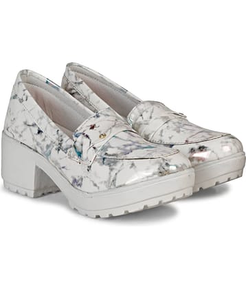 Commander - White Women's Pumps Heels