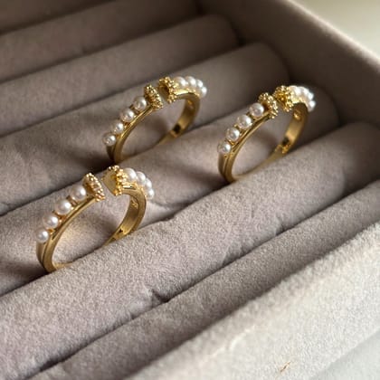 Light Pearl Ring-Gold