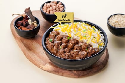 Pindi Chole Bowl (381 Kcal)