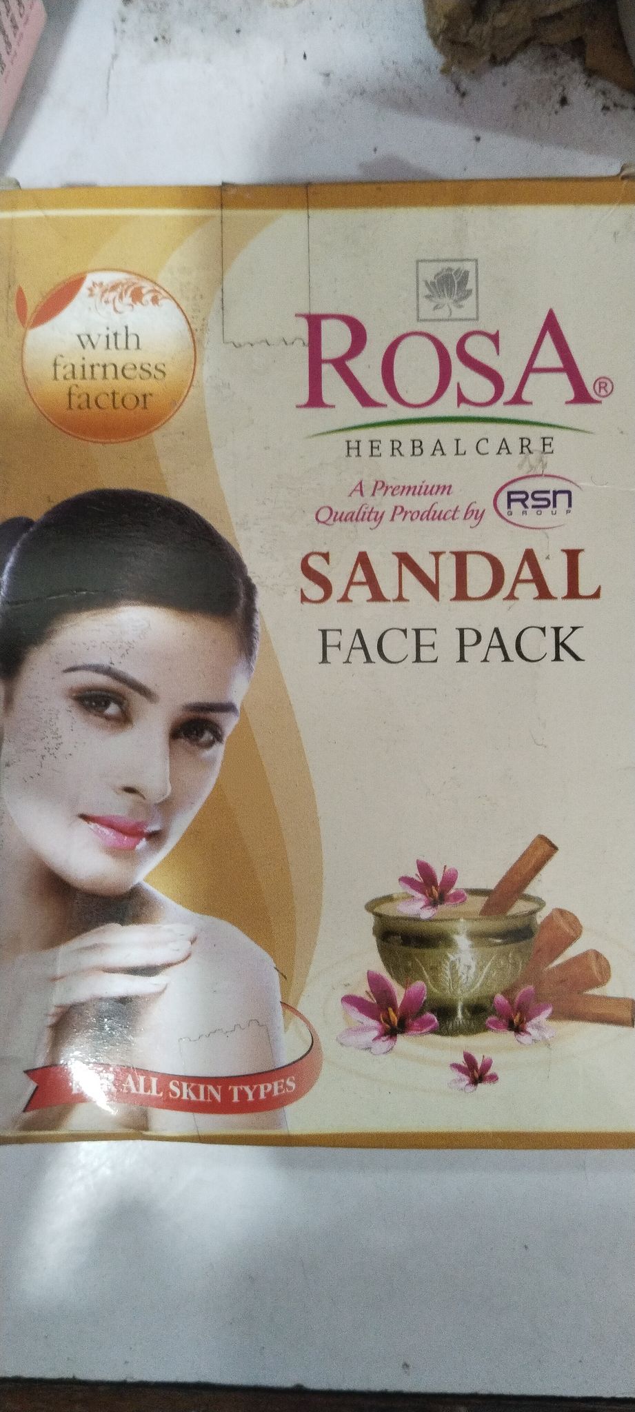 Rosa Herbalcare Sandal Face pack 