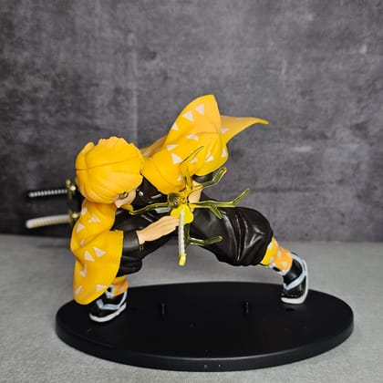 Thunder Swordsman Anime Figure  (15 Cm)