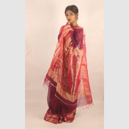 Rangrez Deep Wine Pink Maheshwari Handloom Silk Cotton Saree with Gold Zari