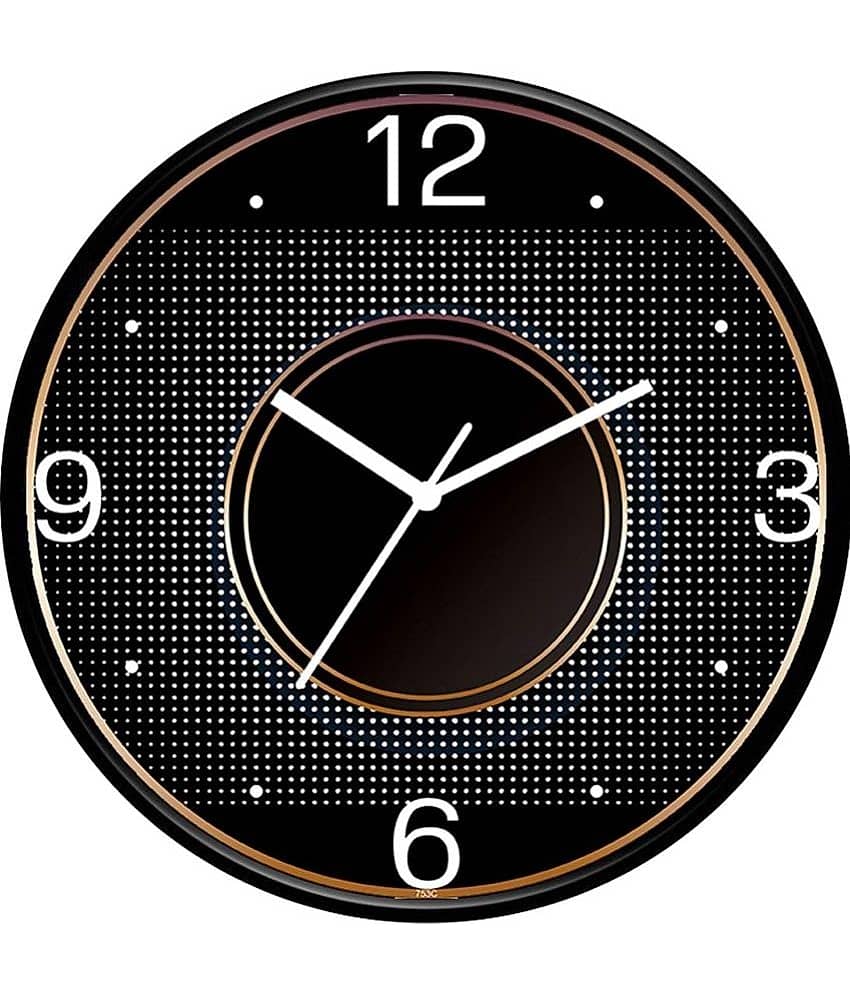 IIK COLLECTION - Circular Analog Wall Clock