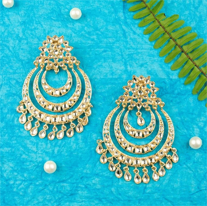 Gold-Toned Kundan Crescent-Shaped Classic Chandbali