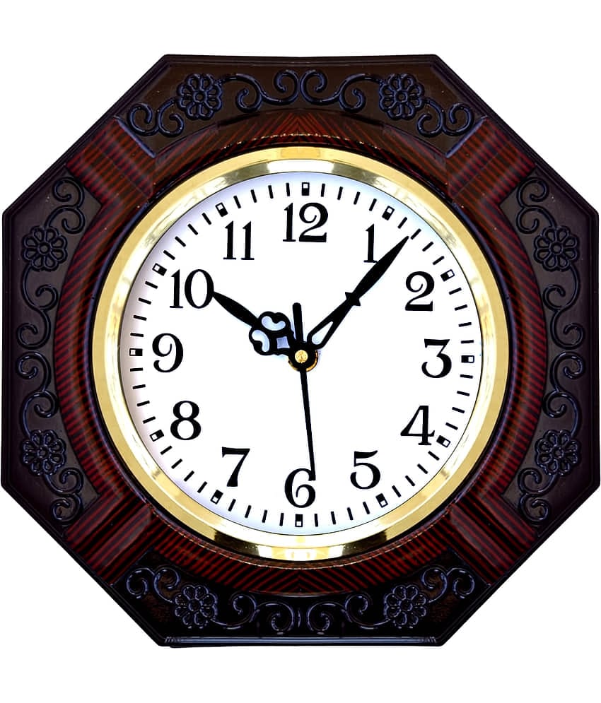 GrabBasket Assymetric Analog Wall Clock