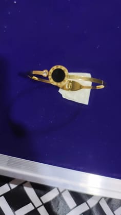 Fashion Gold Plated Stainless Steel Openable Crystal Bracelet | Cuff Bangle ||.