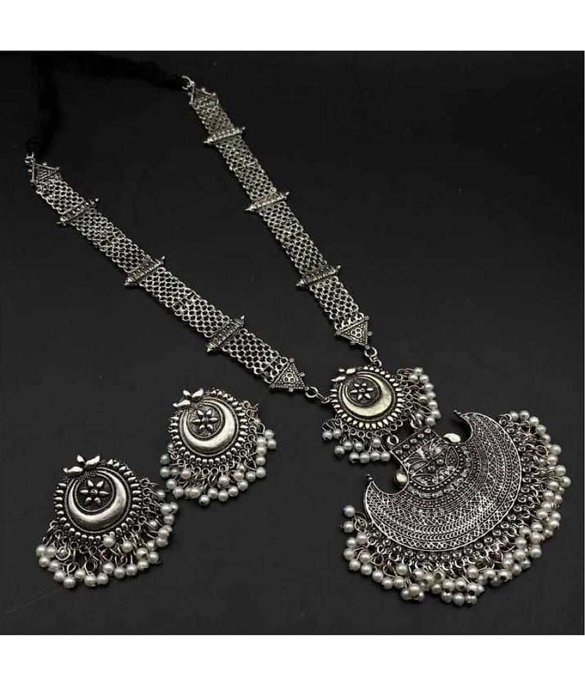 PUJVI - Silver Alloy Necklace Set ( Pack of 1 )