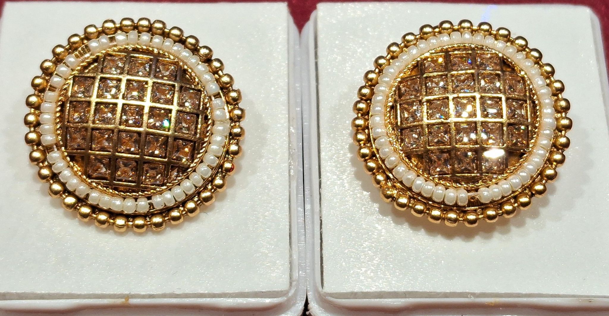 TOPS - STUDS