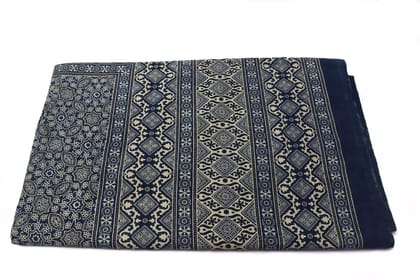 Tisser Ajark print bed sheet