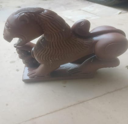Hand Crafted Lion Sculpture