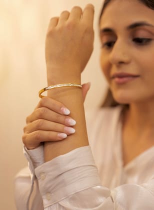 Radiance Baguette Gold Bracelet-STAINLESS STEEL / GOLDEN / CLASP CLOSURE