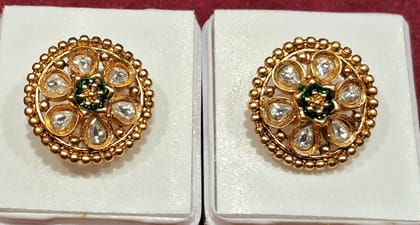 TOPS - STUDS