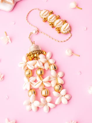 Ivory Cowrie Lumba Rakhi