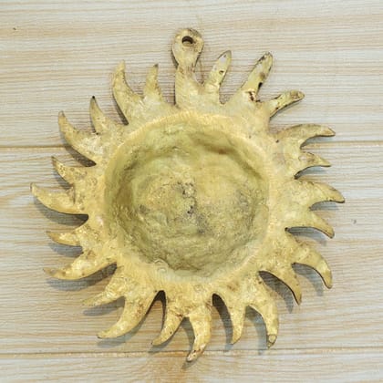 Brass Sun Wall Hanging | Surya Dev Vastu Decorative Showpiece, Height : 7.2 Inch (BSMAS1843 B)
