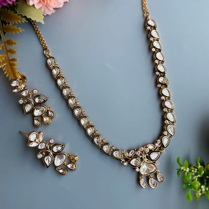 Nayaab Priya Polki Neckpiece-Green