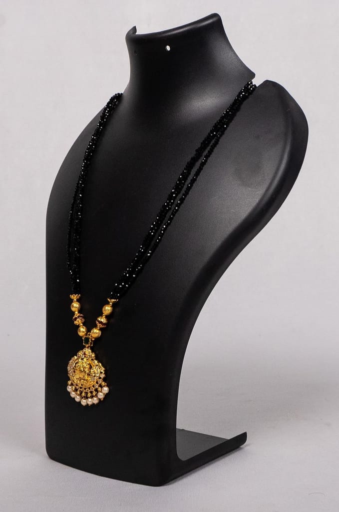 SONCHIRAIYA AP MEPMA BLACK BEADS CHAIN WITH LOCKET