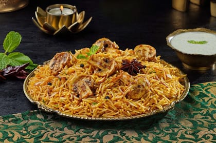 Spicy Taj-e-Khumb Biryani (Mushroom Biryani)