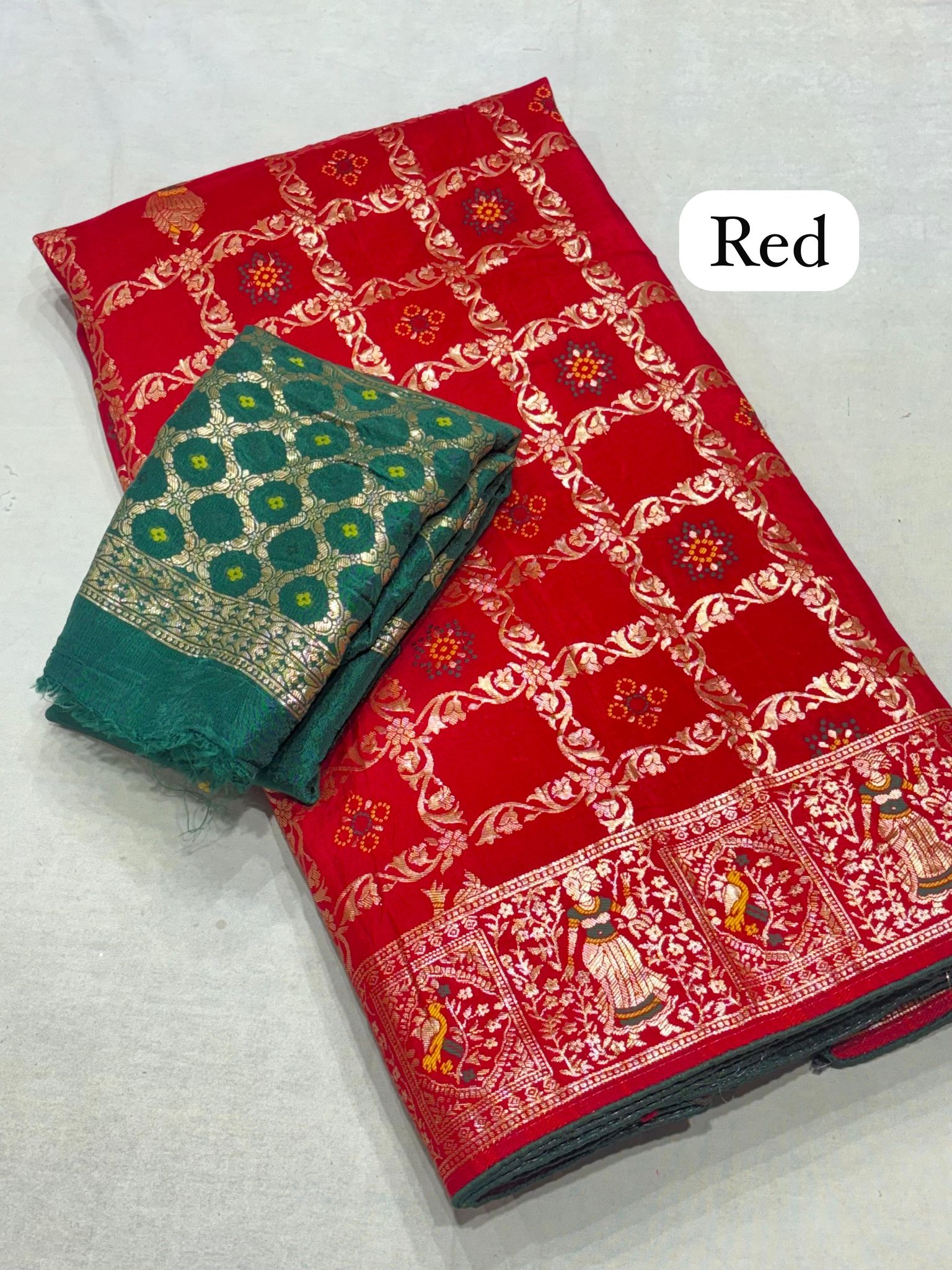 Pure Banarasi handloom georgette Weaving beautiful saree