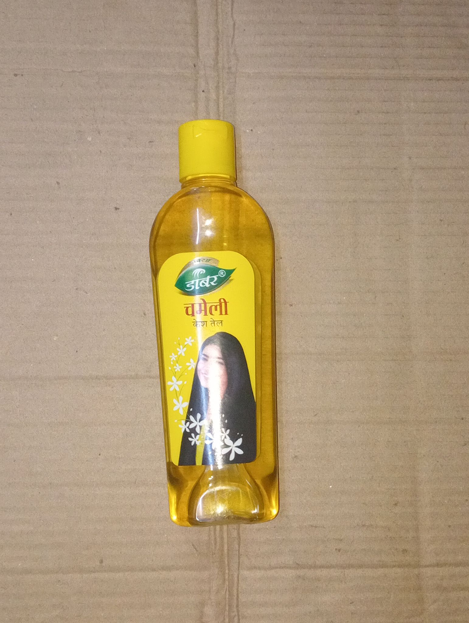 Dabur chameli oil 