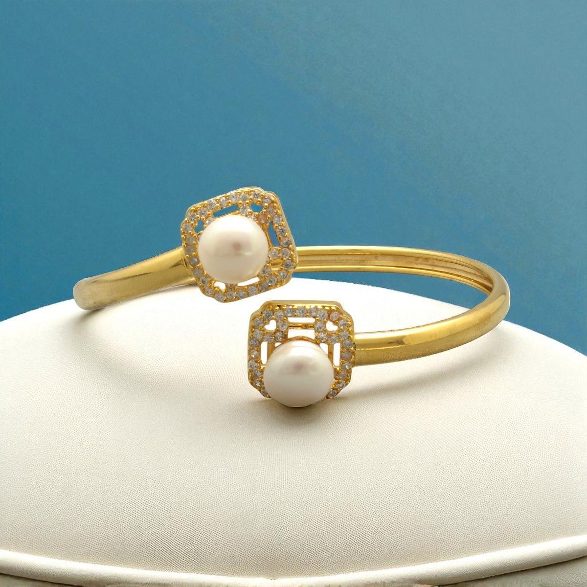 Kairee Pearl Bracelet