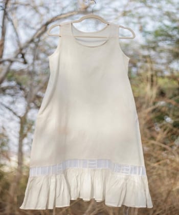 Natural white sleeveless kora handcrafted cotton frill kurta
