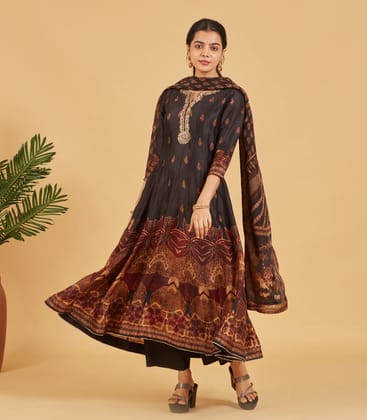 Festive Black Anarkali Set With Matching Dupatta-L / Black
