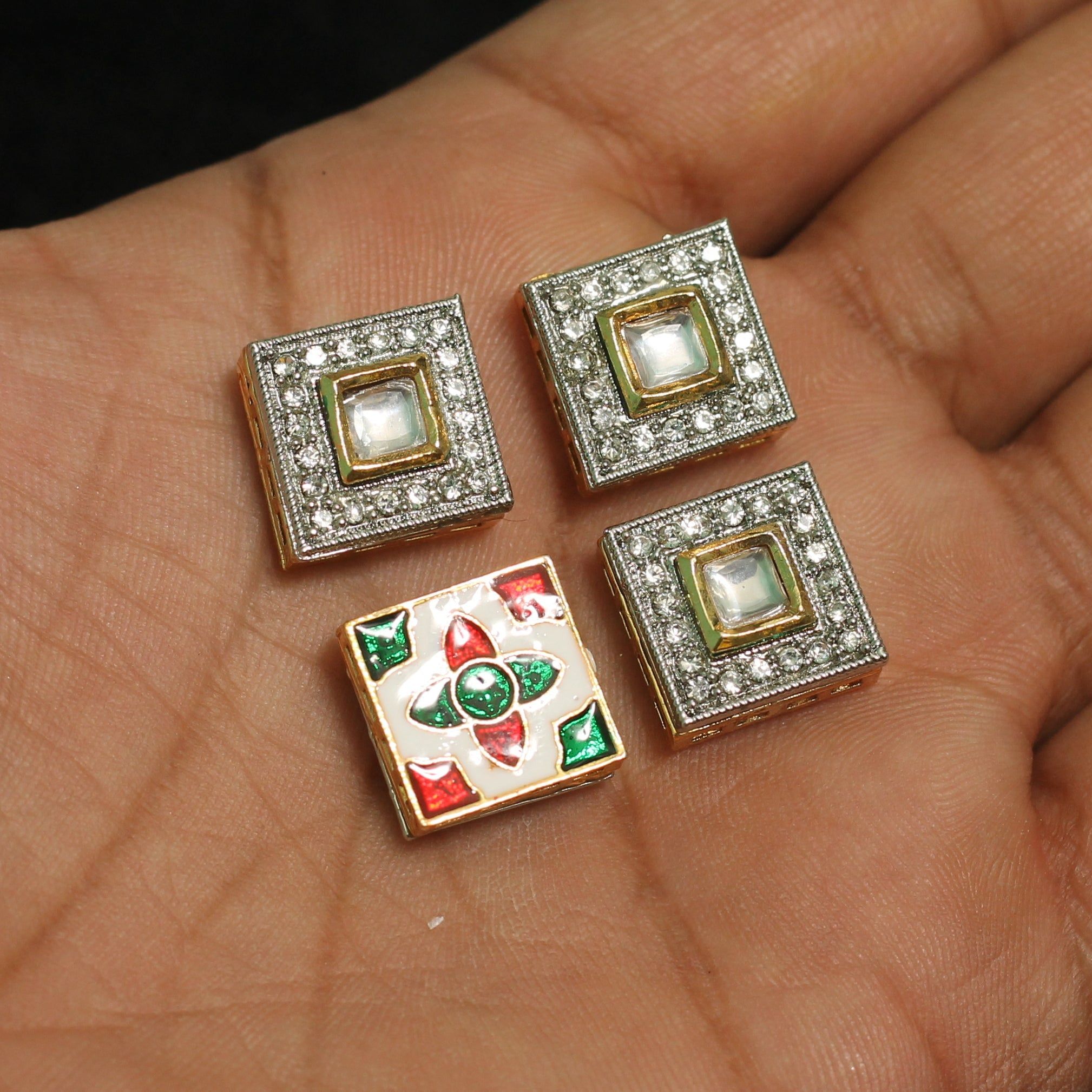 4 Pcs, 14mm, Kundan Connectors Square Golden-Golden / Kundan
