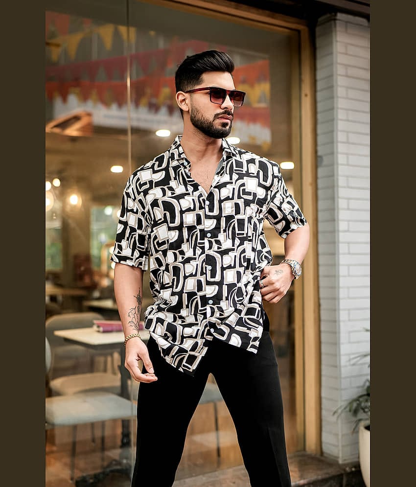 BOUGHT FIRST Cotton Blend Regular Fit Printed Half Sleeves Men's Casual Shirt - Black ( Pack of 1 )