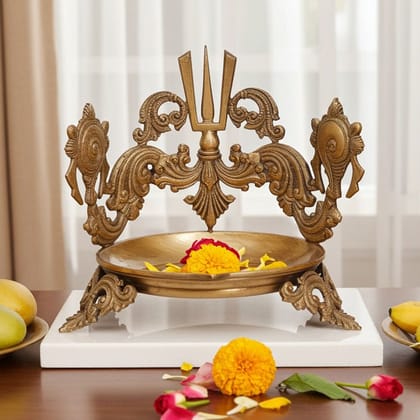 Brass Shankh Chakra Urli - Traditional Spiritual Decor Bowl, Diameter : 7 Inch (BSMAS1211 A)