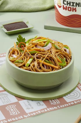 Chowmein Veg - Half (500 Ml)