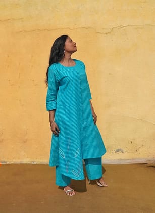 Striped Splendor: Plus-Size Kurtie Sets