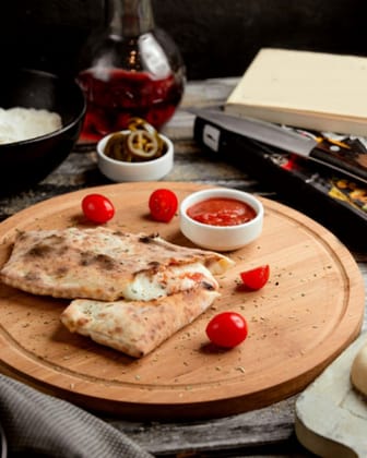 Stuffed garlic bread