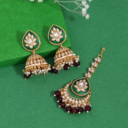 Maroon Color Kundan Earrings With Maang Tikka (KDTE573MRN-Length: 6.50 CM x Width: 3.50 CM / Maroon / Alloy With Good Quality Gold Plated