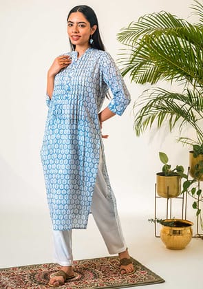 Light Blue Pattern Buttoned Kurta & Pant Set with Bandh-Gala-XL