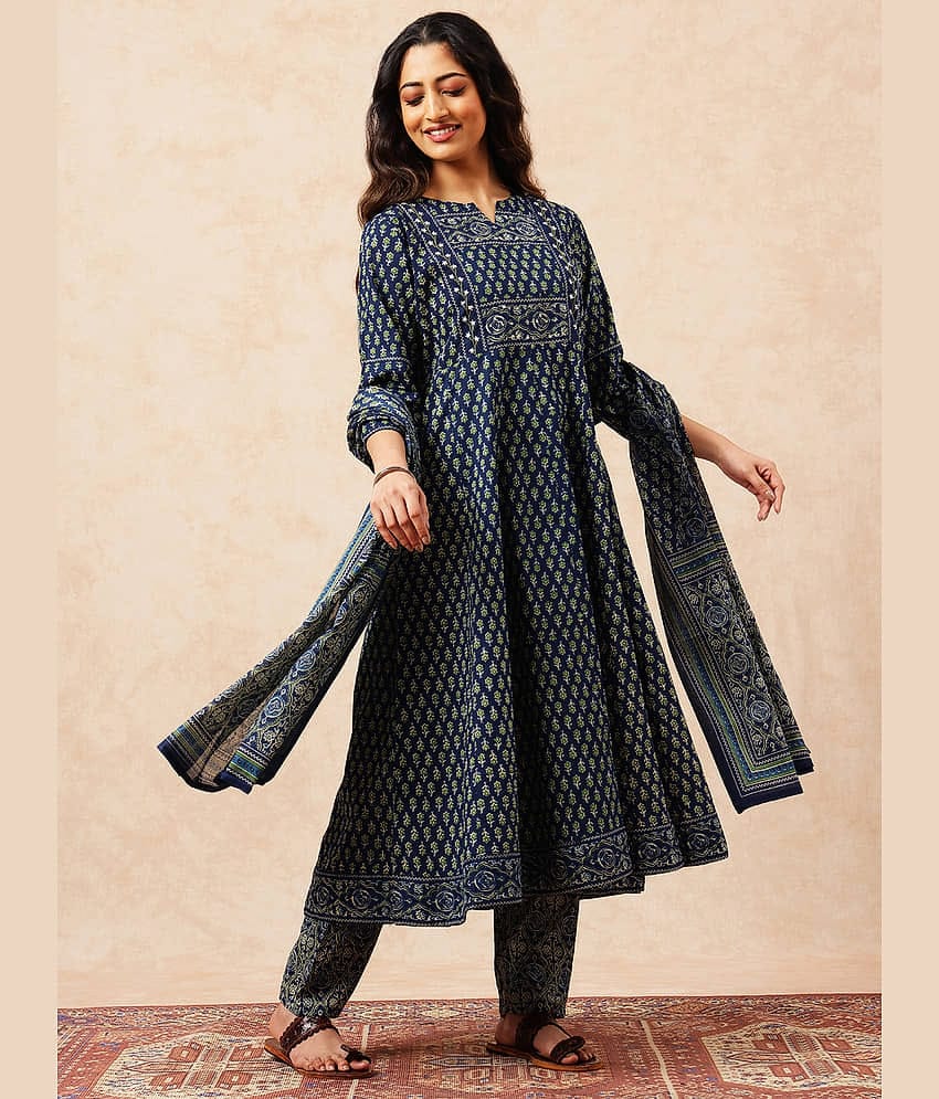 Vbuyz Women Cotton Printed Anarkali Kurti With Pants ( Blue )