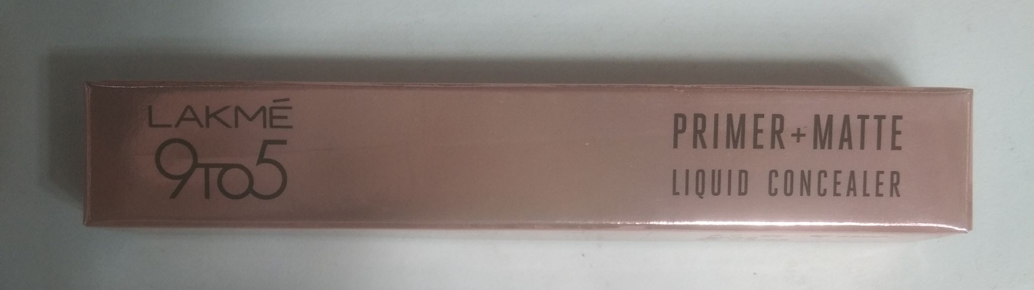 Lakme 9to5 Primer+matte Liquid concealer 5.4ml 34 almond